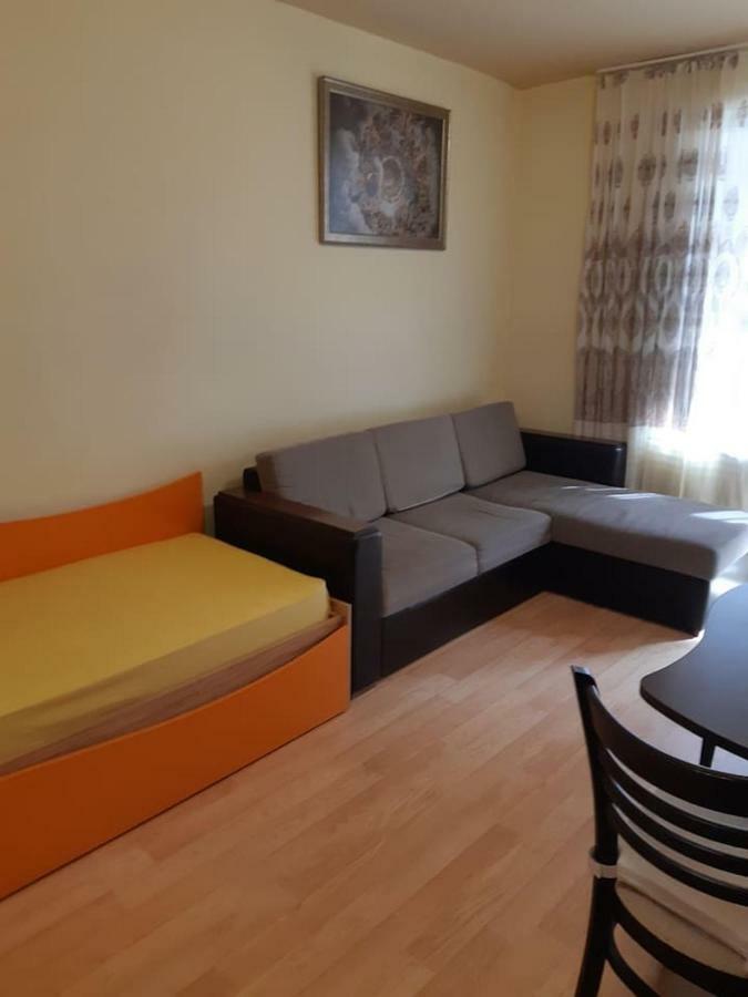 Studio Biju Apartment Varna Bagian luar foto