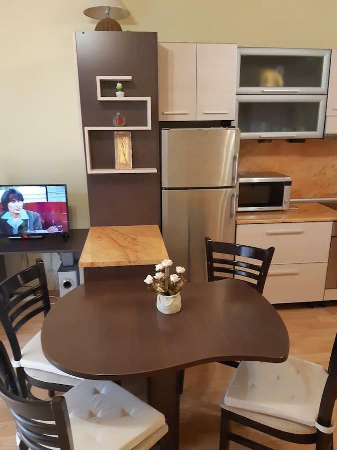 Studio Biju Apartment Varna Bagian luar foto